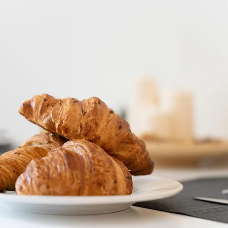 Apartment Citylife-fiera Nuovo Con Wifi & Netflix *
