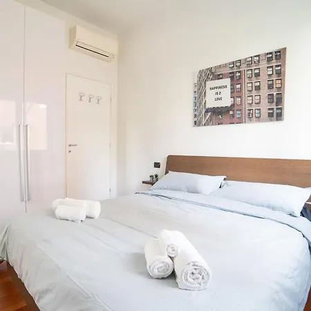 Citylife-fiera Nuovo Con Wifi & Netflix Appartement